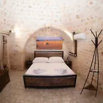 Hill Trull - Typical Apulian House * 莫诺波利